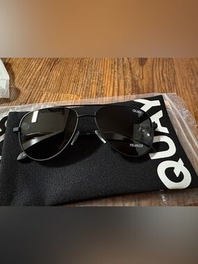 Quay Australia Black Metal Aviator Sunglasses